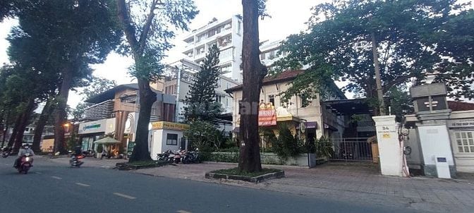 Bán nhà Trần Quốc Thảo Quận 3- 10x38 nở hậu L19m- 3 tấm--Giá 192 tỷ
