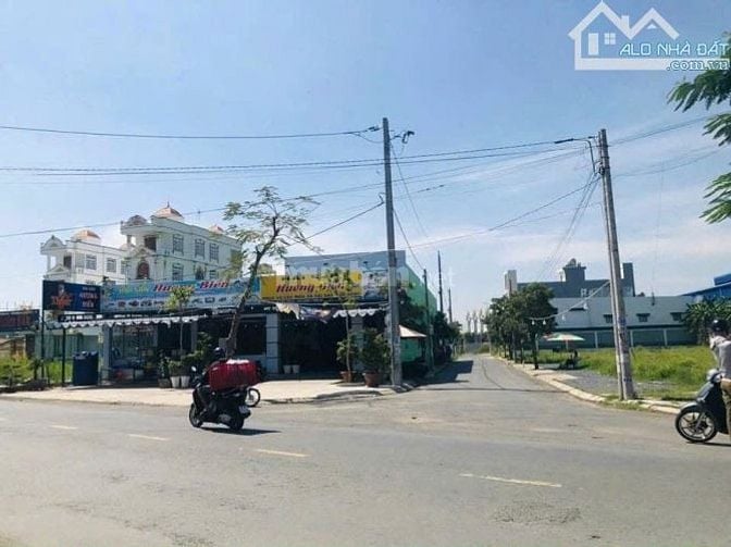 Cần bán gấp 5 lô đất gần KDC Bình Hưng - Bình Chánh - gần Bến Xe Quận 