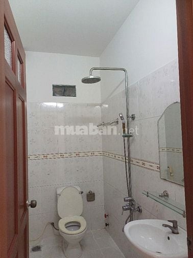 Chính chủ cần bán nhà 3 tầng, DT 4 x 10,5, 3pn,3wc, 