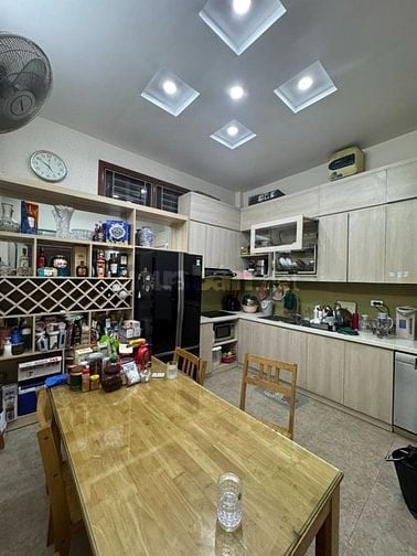 Bán gấp nhà phố Yên Hoà ở ngay, 51m2, 4 tầng, MT 4m, giá 12.9 tỷ