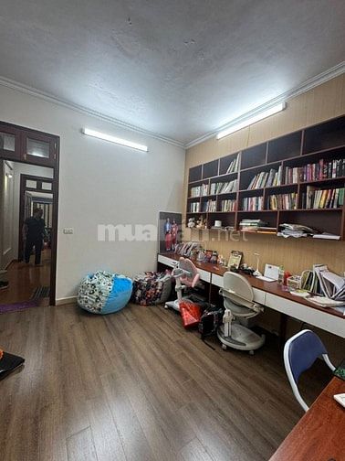 Bán gấp nhà phố Yên Hoà ở ngay, 51m2, 4 tầng, MT 4m, giá 12.9 tỷ