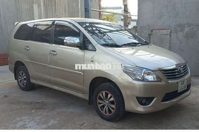 Bán xe innova 2014