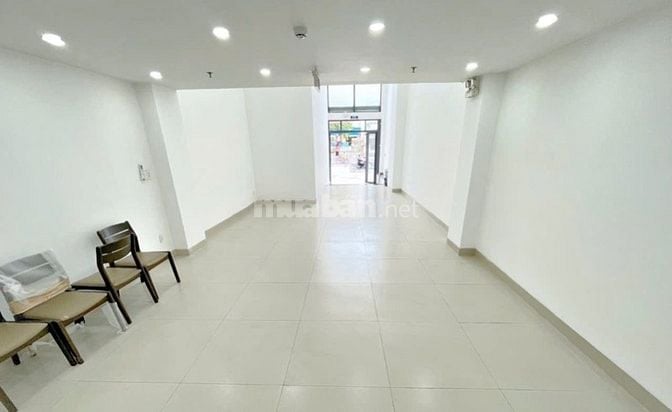 MẶT TIỀN ĐƯỜNG LỚN 2 CHIỀU, Mặt Bằng DT 80m, số 71 BẠCH ĐẰNG, KD TỰ DO