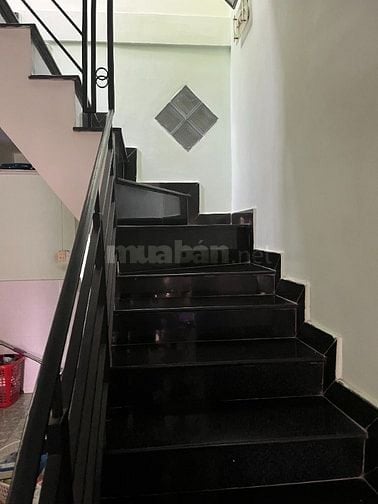 Cho thuê nhà nguyên căn , hẻm ô tô , đường Trần Não 
