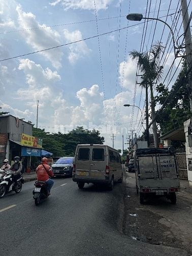 Cho thuê nhà nguyên căn , hẻm ô tô , đường Trần Não 