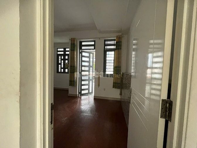 Nhà mặt tiền đường 12m - 5x20 - 5PN khu phân lô quân đội H.Thông Tây