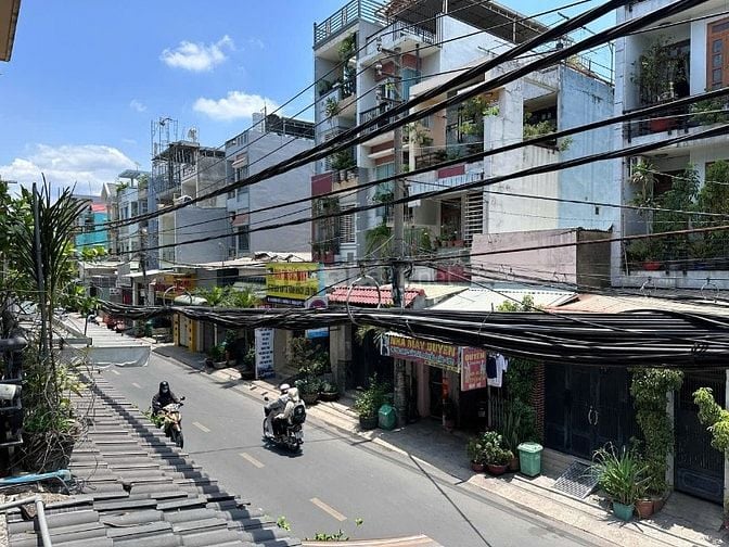Nhà mặt tiền đường 12m - 5x20 - 5PN khu phân lô quân đội H.Thông Tây