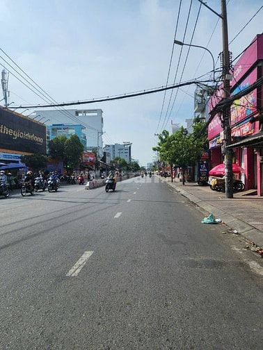 Nhà mặt tiền đường Huỳnh tấn phát quận 7 giá 23 tỷ 