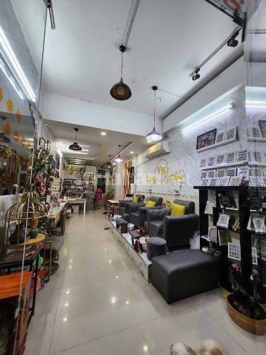 Sang tiệm Nial khu Cityland Ngã 5 Gò Vấp 