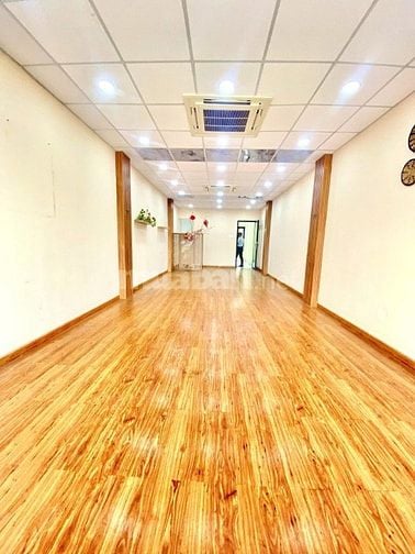 Cho Thuê Mặt Tiền Đẹp Tại Hoa Sứ - Đối diên CoopMart PXL 