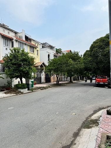 Cho thuê biệt thự KDC Cao Lỗ P4Q8