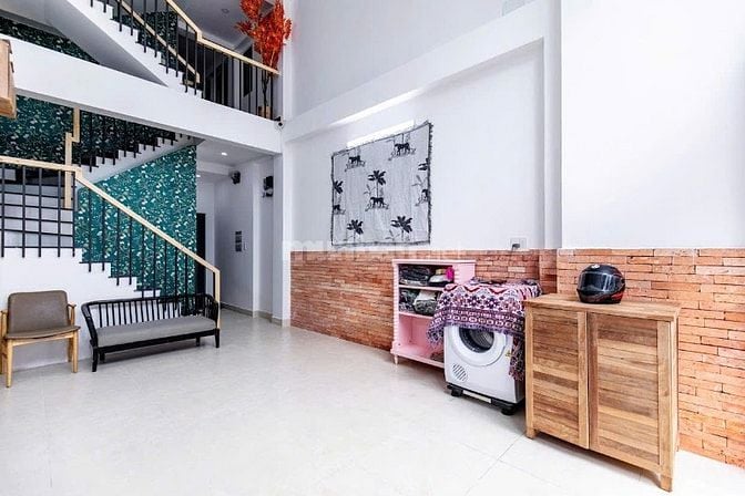 Tòa CHDV Phú Nhuận. DT 4.2x24m NH, 5 tầng giá 14 tỷ