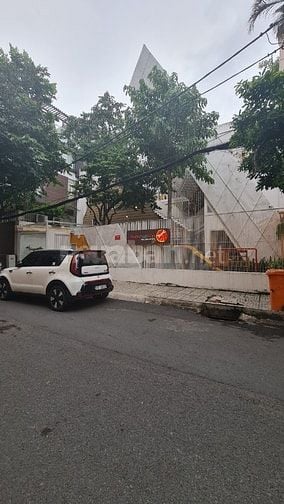 Mặt tiền đường nội bộ Trường Sơn, P.15, Quận 10, DT 15x20m, 4 tầng