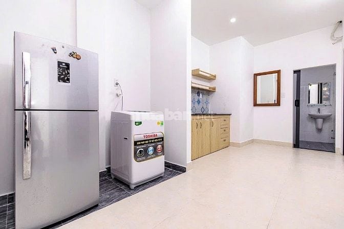 Tòa CHDV Phú Nhuận. DT 4.2x24m NH, 5 tầng giá 14 tỷ