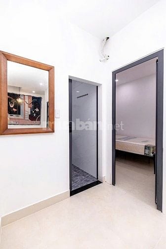 Tòa CHDV Phú Nhuận. DT 4.2x24m NH, 5 tầng giá 14 tỷ
