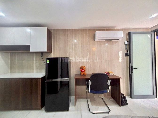 Bán gấp nhà MT Nguyễn Chí Thanh Q5 DT 4m x 15m 7 Tầng Th máy giá 32 tỷ