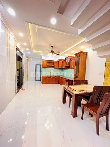 Cần Bán Gấp Căn Nhà 4 Tầng Trung Tâm  Phường Hiệp Bình Chánh 