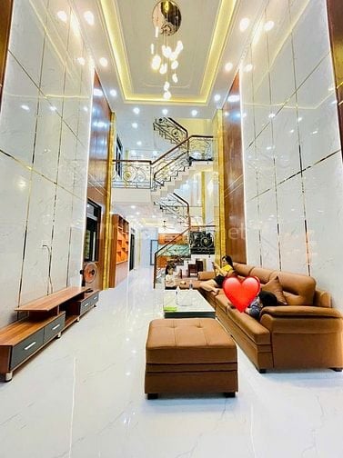 Cần Bán Gấp Căn Nhà 4 Tầng Trung Tâm  Phường Hiệp Bình Chánh 