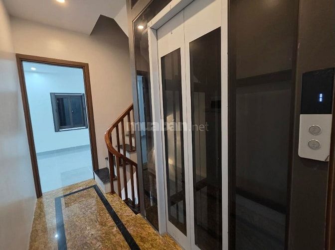 BÁN NHÀ TÔ HIỆU-THANG MÁY-Ô TÔ ĐỖ CỬA-50M2-NHỈNH 1x. TỈ