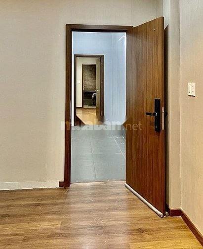 Cho thuê nhà hẻm 3m(XM) Cách Mạng Tháng 8, P.5, Q.Tân Bình giá 15tr