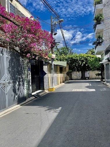 Cho thuê nhà hẻm 3m(XM) Cách Mạng Tháng 8, P.5, Q.Tân Bình giá 15tr