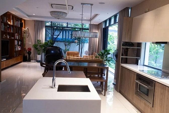 Bán biệt thự song lập cao cấp khu garland, quận 9