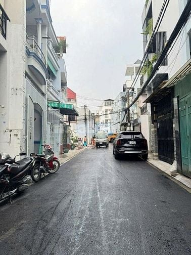 Cho thuê nhà hẻm 3m(XM) Cách Mạng Tháng 8, P.5, Q.Tân Bình giá 15tr