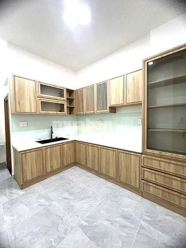 Cho thuê nhà hẻm 3m(XM) Cách Mạng Tháng 8, P.5, Q.Tân Bình giá 15tr