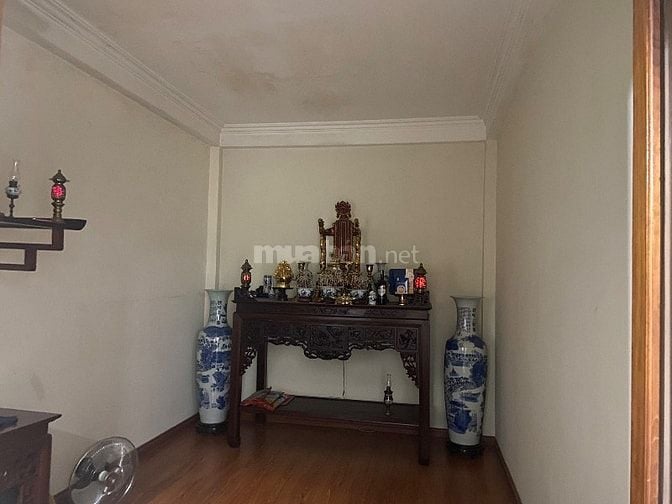 Chính chủ bán nhà mặt phố Bạch Mai 52m2, 4 tầng, 2 mặt thoáng. 32,5 tỷ