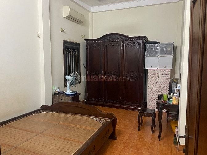 Chính chủ bán nhà mặt phố Bạch Mai 52m2, 4 tầng, 2 mặt thoáng. 32,5 tỷ