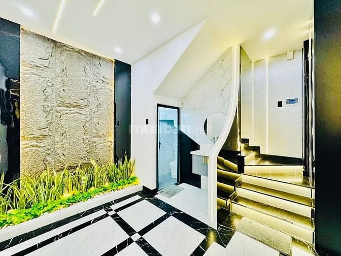 Bán nhà đẹp 4 lầu sau mặt tiền 982/1 QUANG TRUNG P8 Gò Vấp 