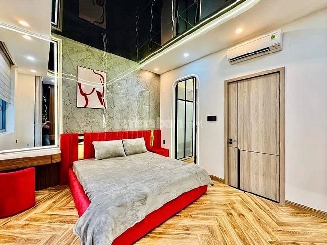 Bán nhà đẹp 4 lầu sau mặt tiền 982/1 QUANG TRUNG P8 Gò Vấp 