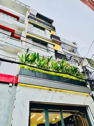 Bán nhà đẹp 4 lầu sau mặt tiền 982/1 QUANG TRUNG P8 Gò Vấp 