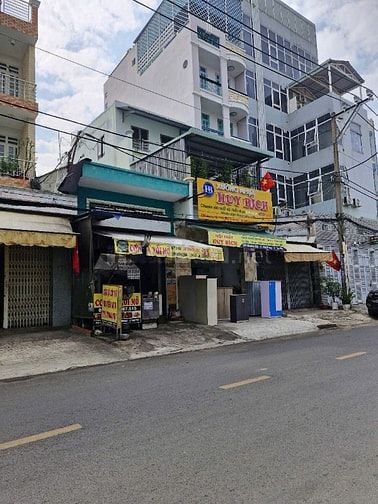 227 Khuông Việt p. Phú trung. Dt 4m x 19.3m. Nhà cấp 4. Nhà 2 mặt tiền