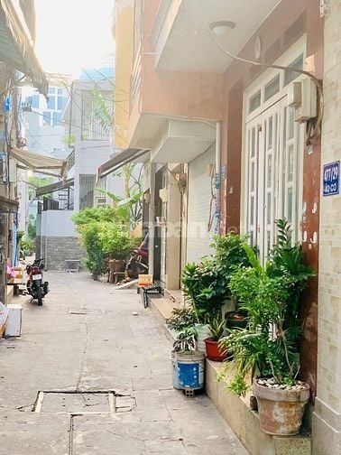 Bán nhà hẻm 3m(3 gác) Âu Cơ. P.Phú Trung, Q.Tân Phú