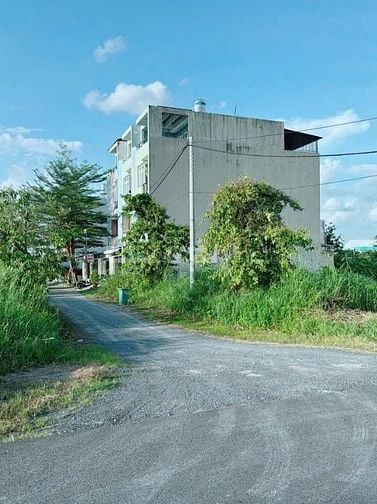 Tôi cần bán gấp lô A10 dự án KDC 13A Hồng Quang DT 126m2 giá 38 Tr/m2