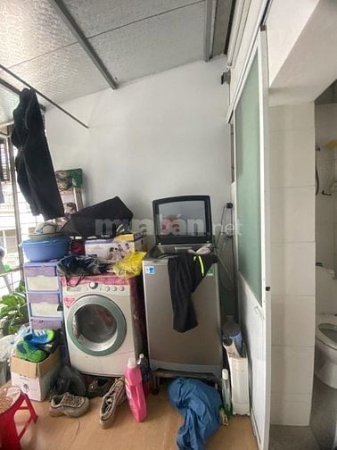 Bán căn tập thể Lạc Trung. Hai Bà Trưng. Hà Nội. Tầng thấp. 3 ngủ 2vệ 