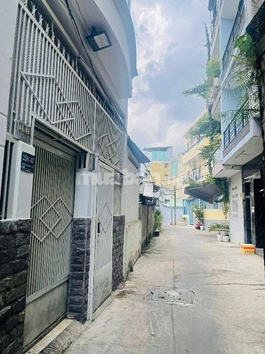 Bán nhà rẻ đẹp 2 lầu (4,5x8) 246/ Nguyễn Thái Sơn p4 Gò Vấp Bv175