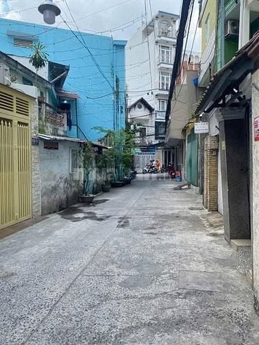 Quận 4: Bán nhà mặt tiền hẻm 4 tầng. Tiện ở và kinh doanh nhiều ngành 
