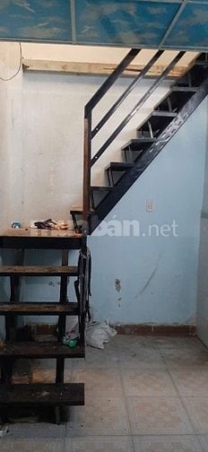 Cho thuê nhà nguyên căn có gác 168 chế Lan viên,tan Phú 