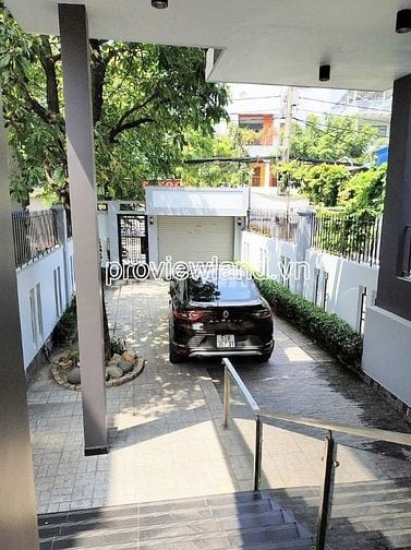 Bán nhà mặt tiền Lê Văn Thịnh, Cát Lái Q2, 6 tầng, có hầm, giá 23 tỷ