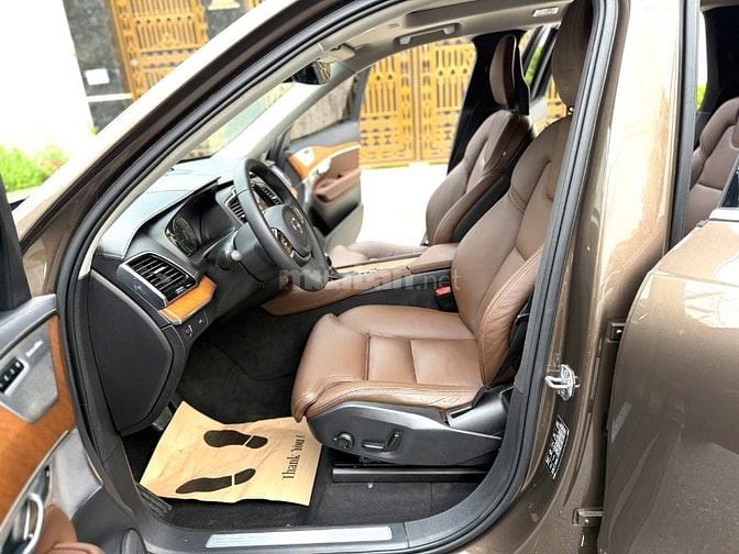🆕 VOLVO XC90  • Sản xuất : 2018 • Odo : 70.000kilomet - xe hoàn hảo