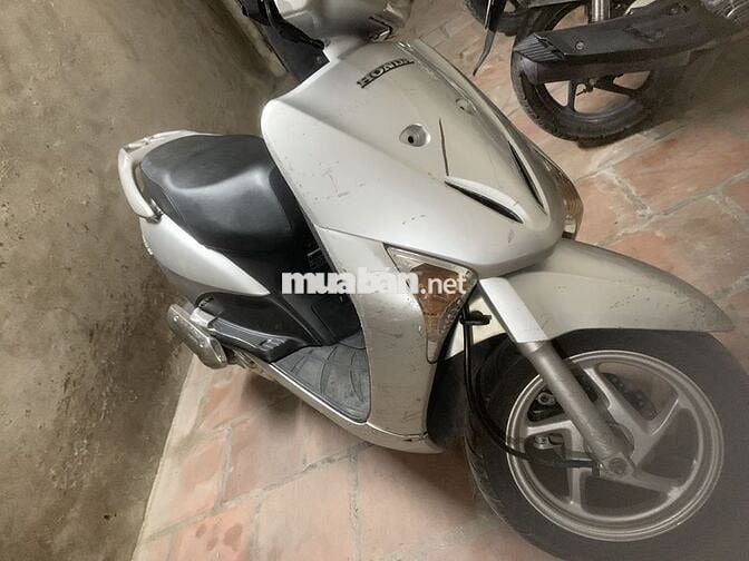 Bán xe SCRfi bạc mới 5tr3000