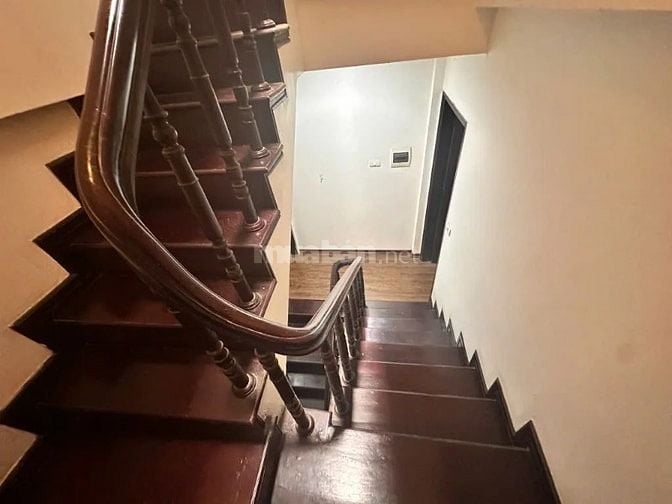 Siêu phẩm  Cầu Giấy, 10m ra ô tô tránh, 42m2, 4Tầng, MT4m, giá 12,6 tỷ