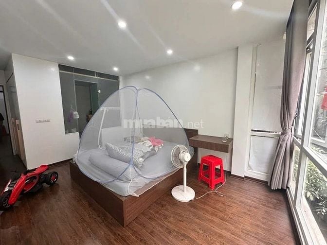 Siêu phẩm  Cầu Giấy, 10m ra ô tô tránh, 42m2, 4Tầng, MT4m, giá 12,6 tỷ