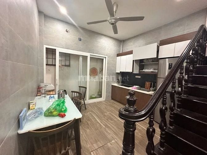 Siêu phẩm  Cầu Giấy, 10m ra ô tô tránh, 42m2, 4Tầng, MT4m, giá 12,6 tỷ