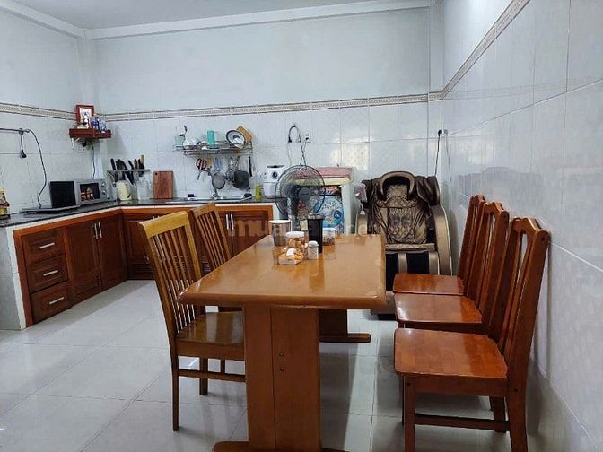 Bán nhà hai góc mặt tiền Quận 6 đẹp