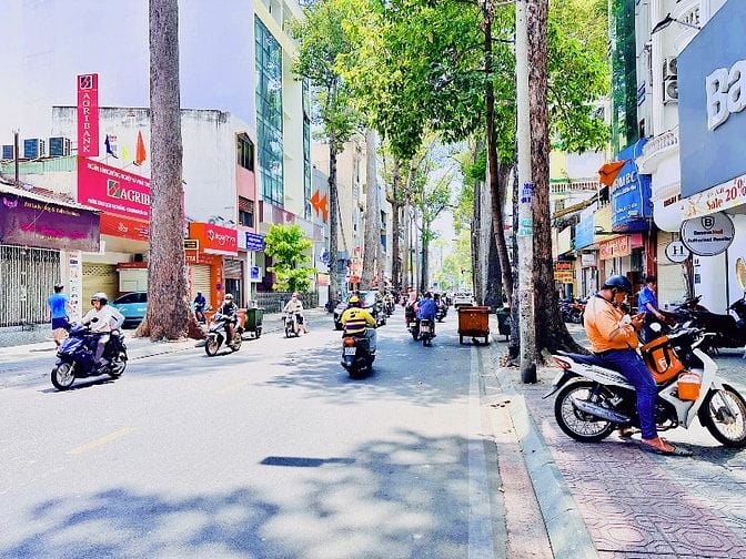 ❇️❇️ Cho Thuê Nhà: 225F Trần Quang Khải - Quận 1 - 10.5x9m, 4 tầng