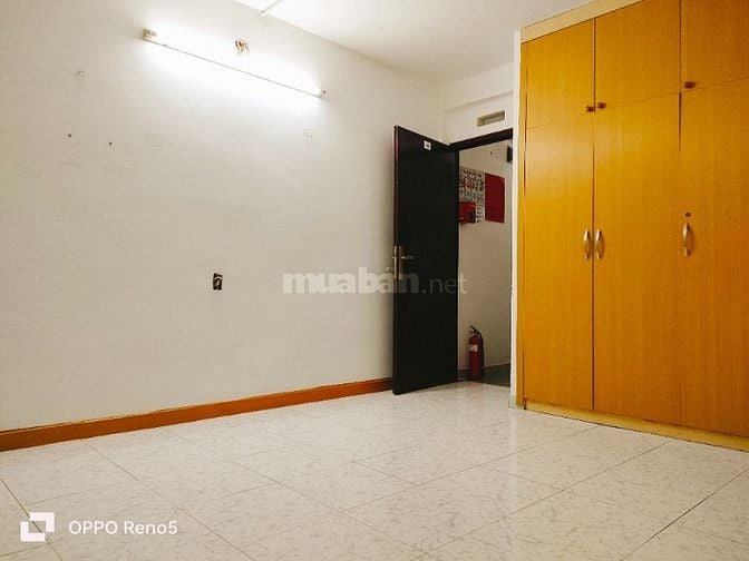 Cho thuê phòng tại 236 Điện Biên phủ, giá 4.2tr, phòng rộng