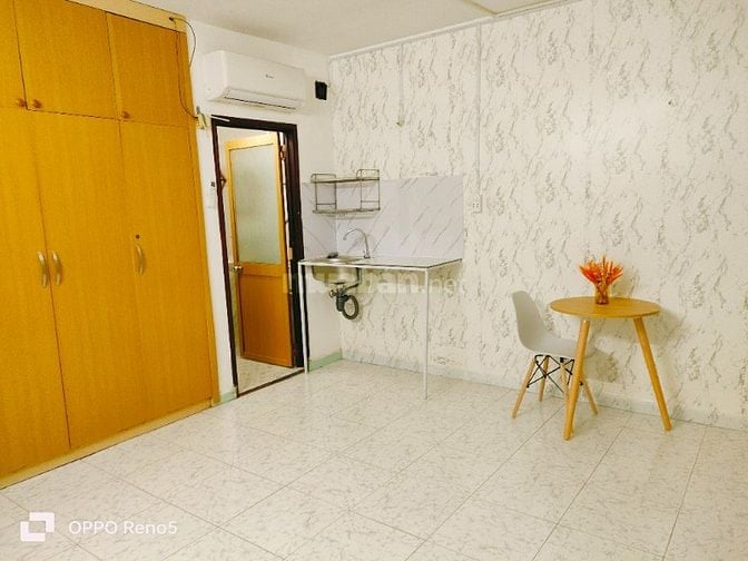 Cho thuê phòng tại 236 Điện Biên phủ, giá 4.2tr, phòng rộng